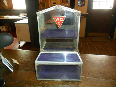 1800's WDC Pipe Counter Display