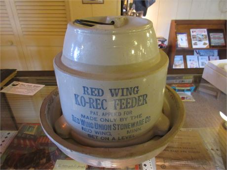 Red Wing Chicken Feeder w/ Base