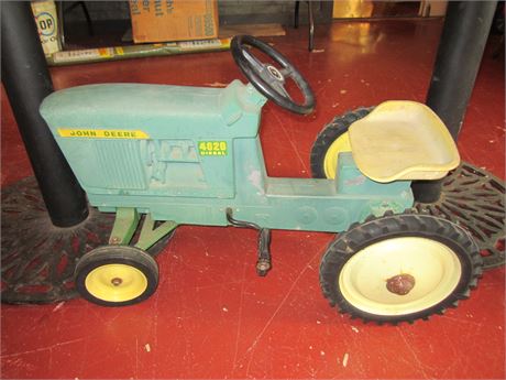1980's John Deere 4020 Peddle Tractor
