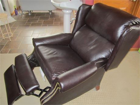 LANE Black Leather recliner SUPER CLEAN!!