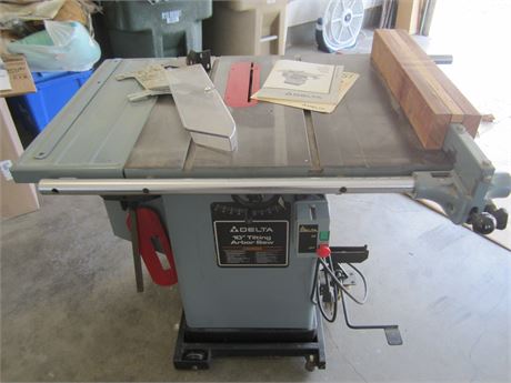 Delta Table Saw Great shape!! Works Great!!