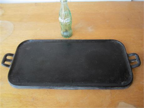 Vintage #8 Unmarked Griddle Flat, Ready to use!!
