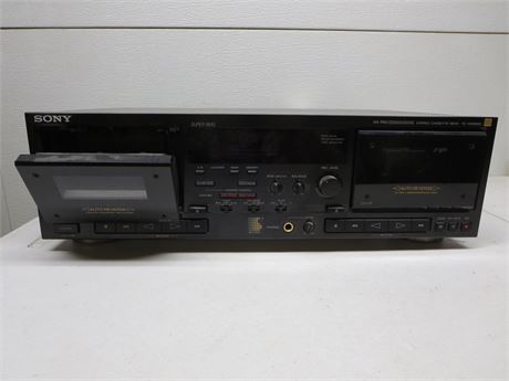 Sony Dual Tape Deck. Works But one door won't close (Needs Repaired)