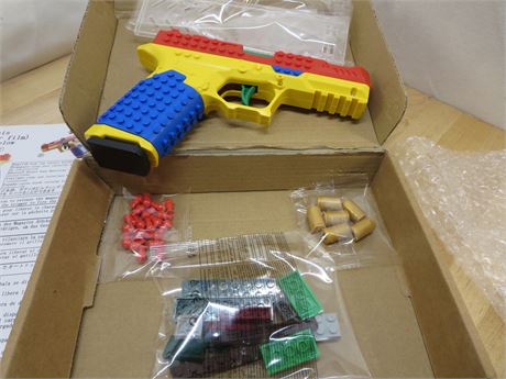 Lego Style Toy Gun Full Size Never Used. Fires and shoots projectile. 16+ to buy